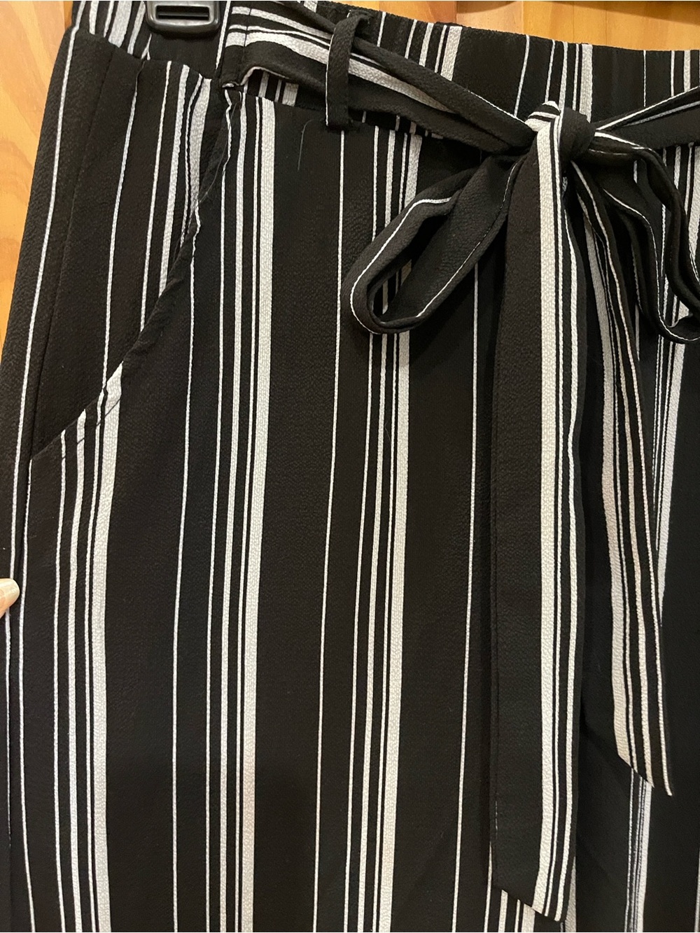 Striped Tie-Waist Wide Leg Pants in Black and White - Picture 4 of 7